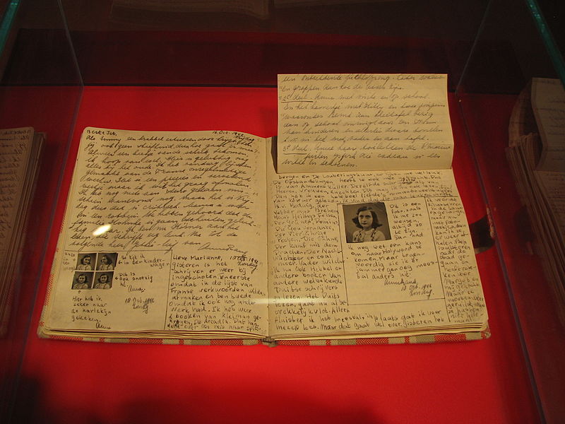 Fig 4 Anne_Frank_Diary_at_Anne_Frank_Museum_in_Berlin-pages-92-93